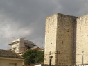 Torre entre las puertas de San Martín y Santiago