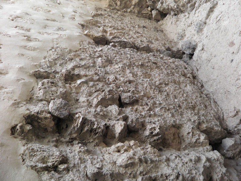 Torre de Las Cuevas. Detalle del encofrado de tapial.