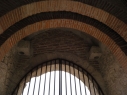 Puerta sureste del castillo. Detalle del interior de sus arcos.